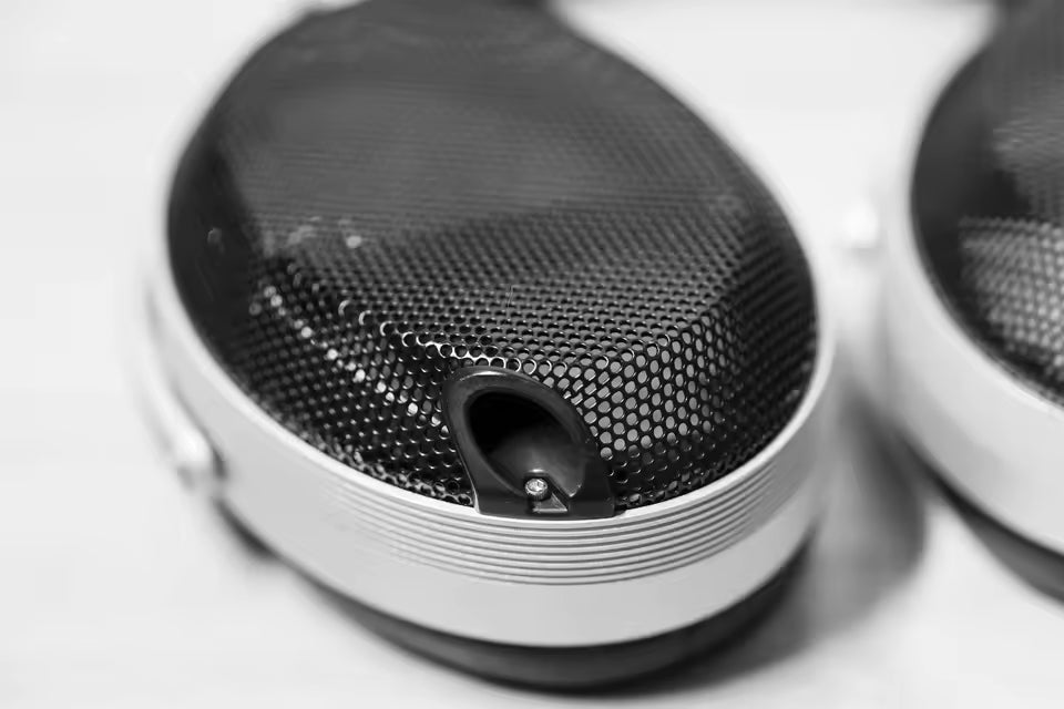 EFEP Full-Size Over-Ear Open-Back solitaire P Planar Magnetics Headphone with Stealth Magnets for Audiophiles, Home & Studio